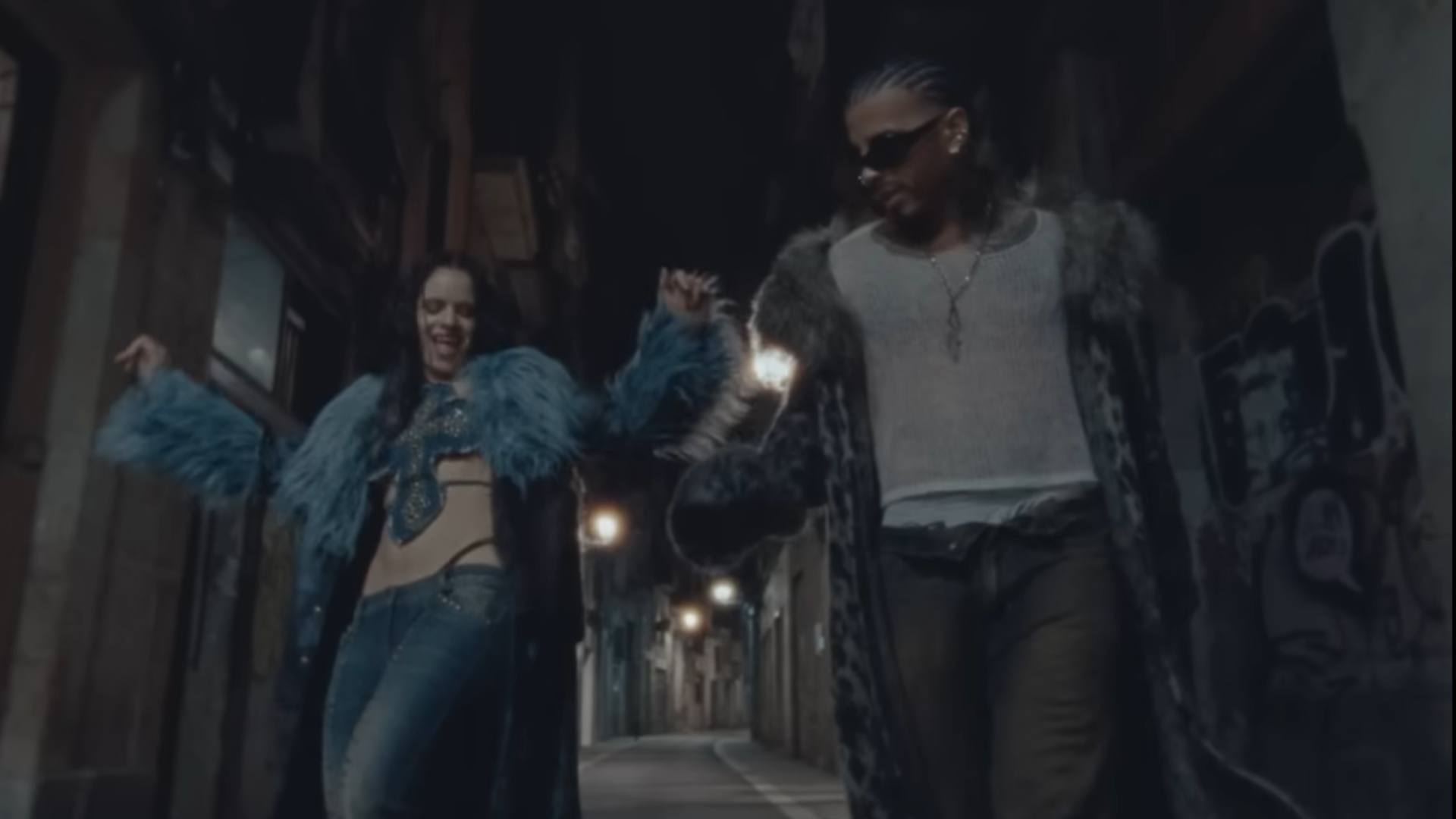 Rosalía y Rauw Alejandro estrenan el videoclip de 'Vampiros'