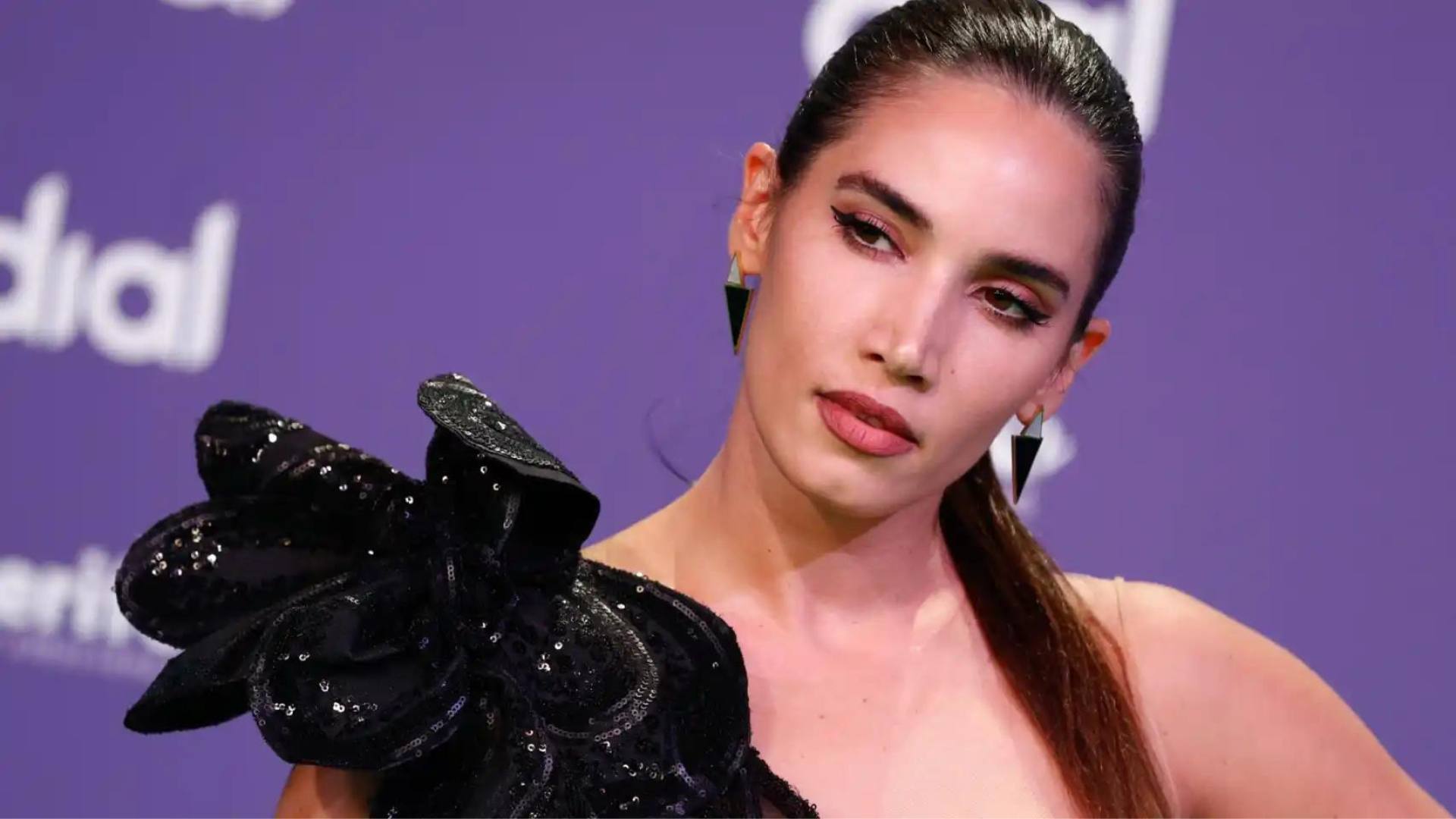 India Martínez desvela la cara b del artista