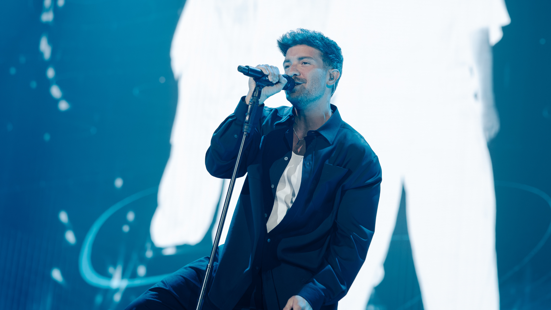 ‘Deditos cruzados’: Pablo Alborán y Riza Godoy convierten una improvisación en su primera colaboración