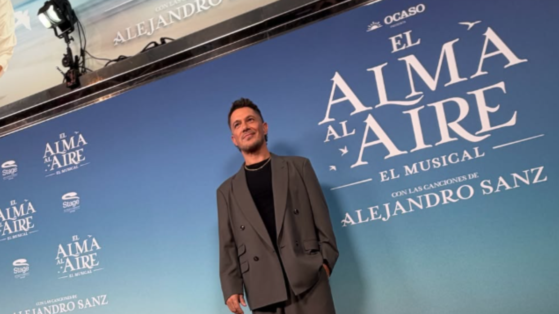 Alejandro Sanz lleva sus canciones al teatro con ‘El Alma al Aire’